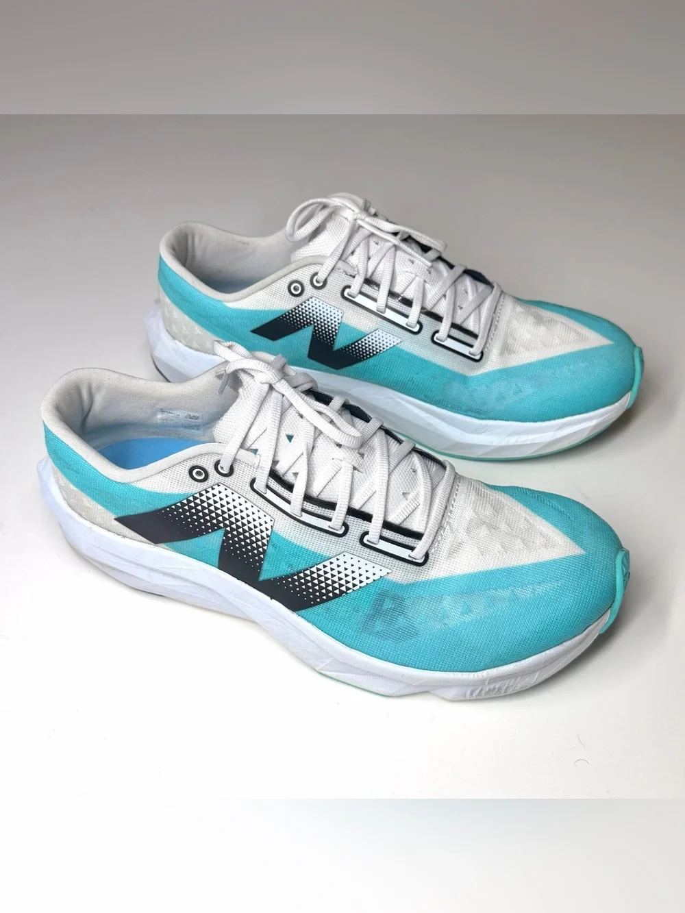 New Balance breathable aqua
